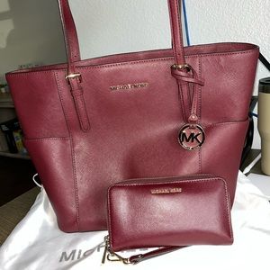 Large Michael Kors Tote and wallet Oxblood
